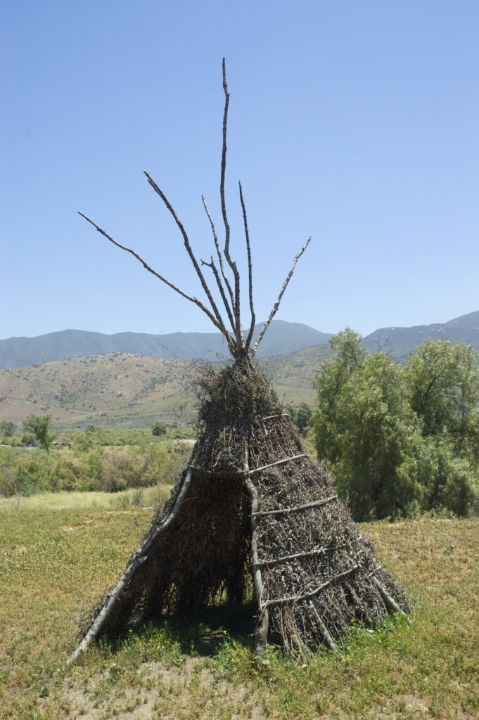 Choza grupo indigena Kumiai